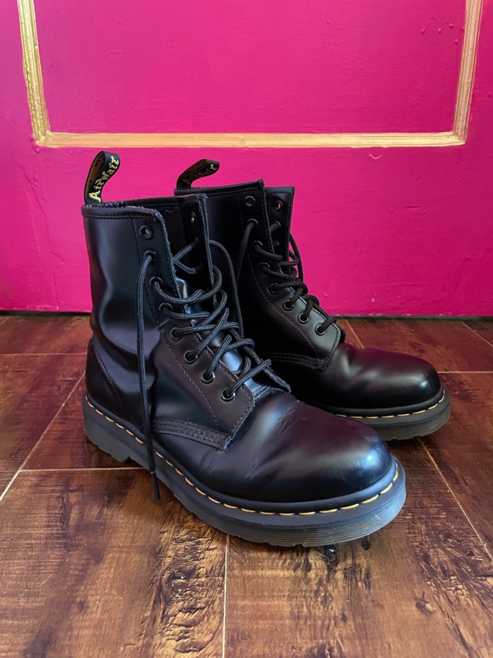 Dr Martens Air Walk 1460 Black women’s Lace-Up Boots Size US 8 NWOB
